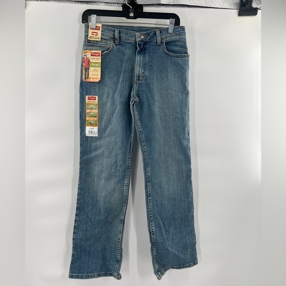 Wrangler relaxed seat & thigh blue jeans size 16R - Picture 8 of 9